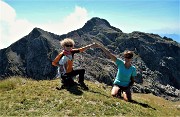 64 In vetta al Pizzo Paradiso (2493 m) con vista sul Tre Signori